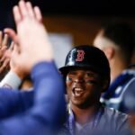 Devers' 6-game HR streak breaks Red Sox record