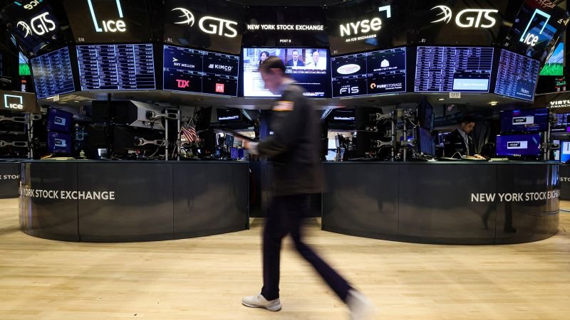 Stock market and bank earnings updates: Dow and S&…