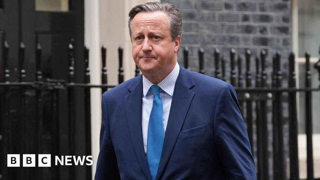 Ex-prime minister David Cameron backs assisted dyi…