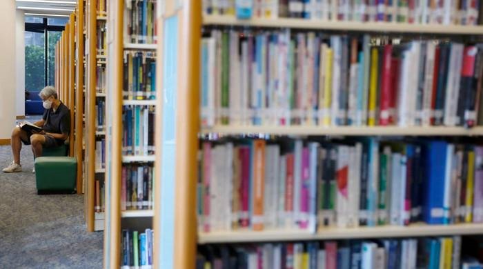 Patron returns book to library 51 years after its …