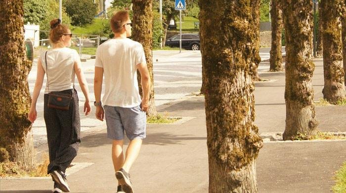 Five-minute walk after meals makes huge difference…