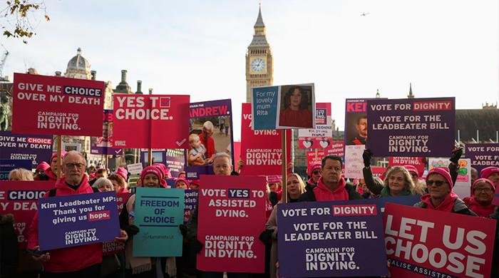 British MPs back contentious assisted dying bill i…