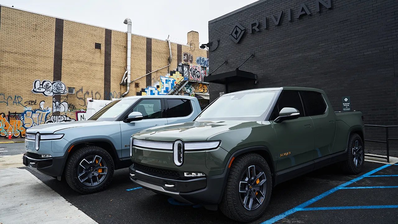 Biden administration seeking to finalize .6B loan to build EV factory before term ends Biden administration seeking to finalize .6B loan to build EV factory before term ends