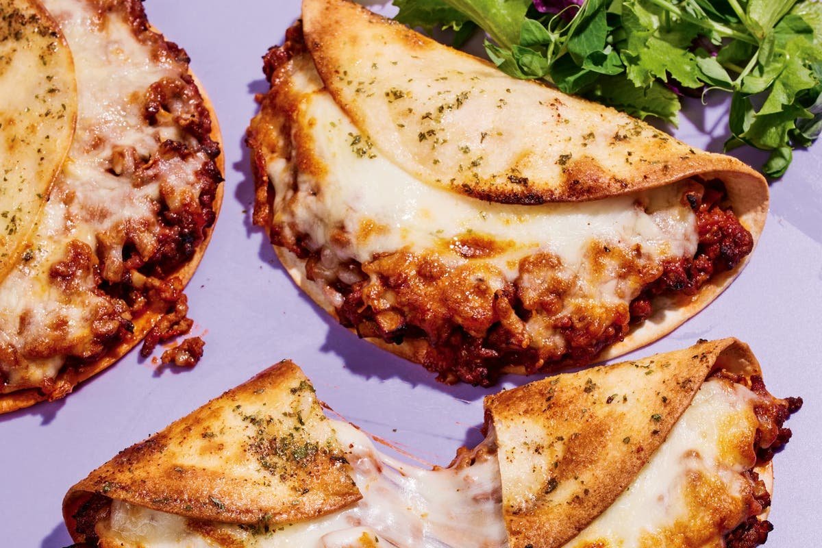 Garlic Butter Bolognese Tacos Recipe | Healthy Air…