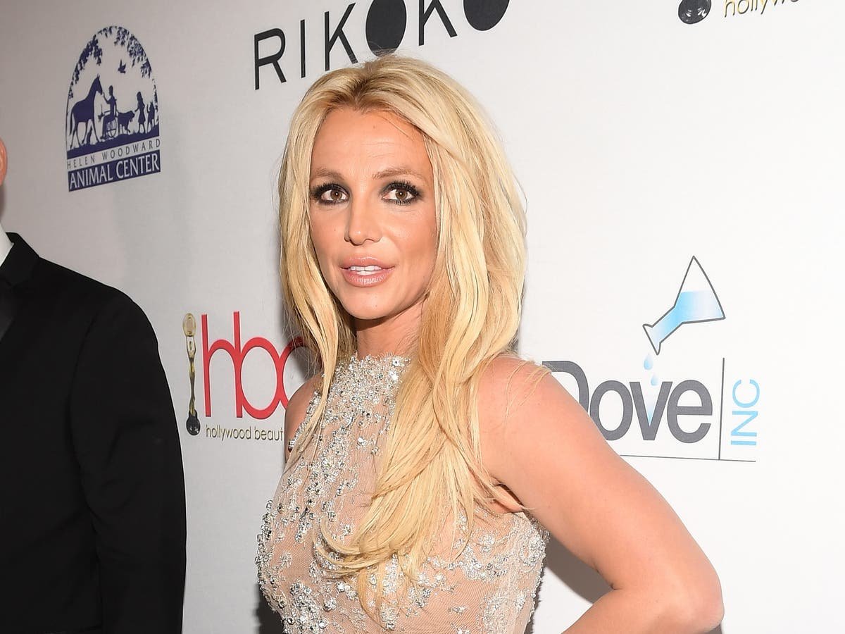 Britney Spears reveals she’s relocating to Mexico …