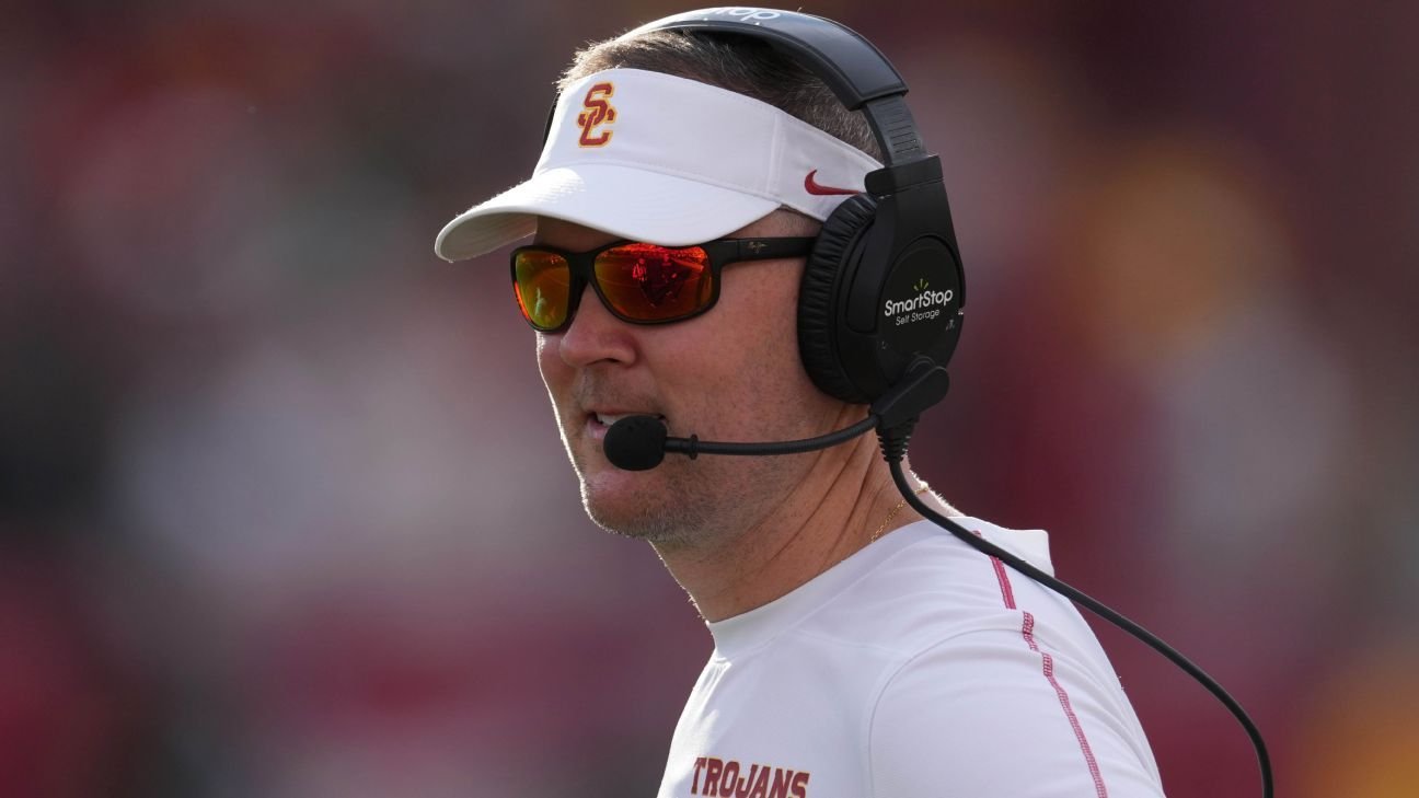 Lincoln Riley brushes off talk of leaving USC, say…