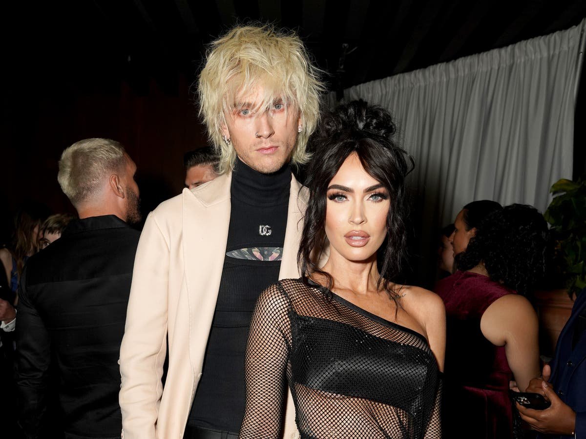 Megan Fox and Machine Gun Kelly split weeks after pregnancy announcement Megan Fox and Machine Gun Kelly split weeks after pregnancy announcement