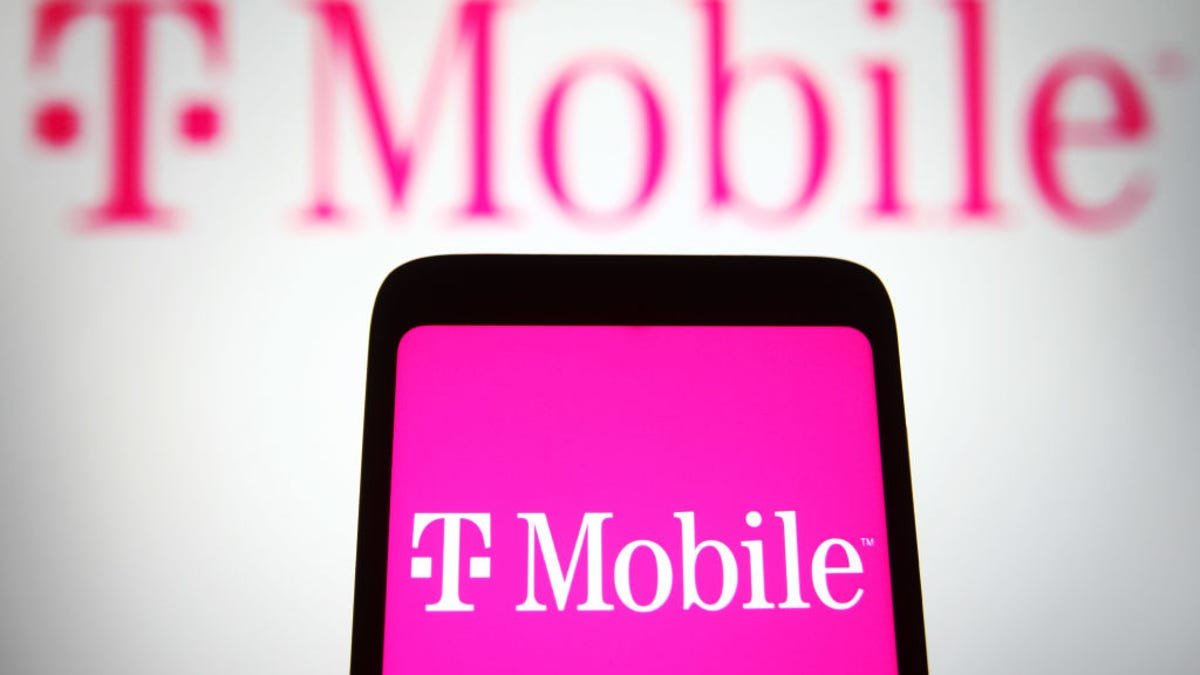T-Mobile’s New Internet Plans Are Here, Now With Free Hulu and Paramount Plus
