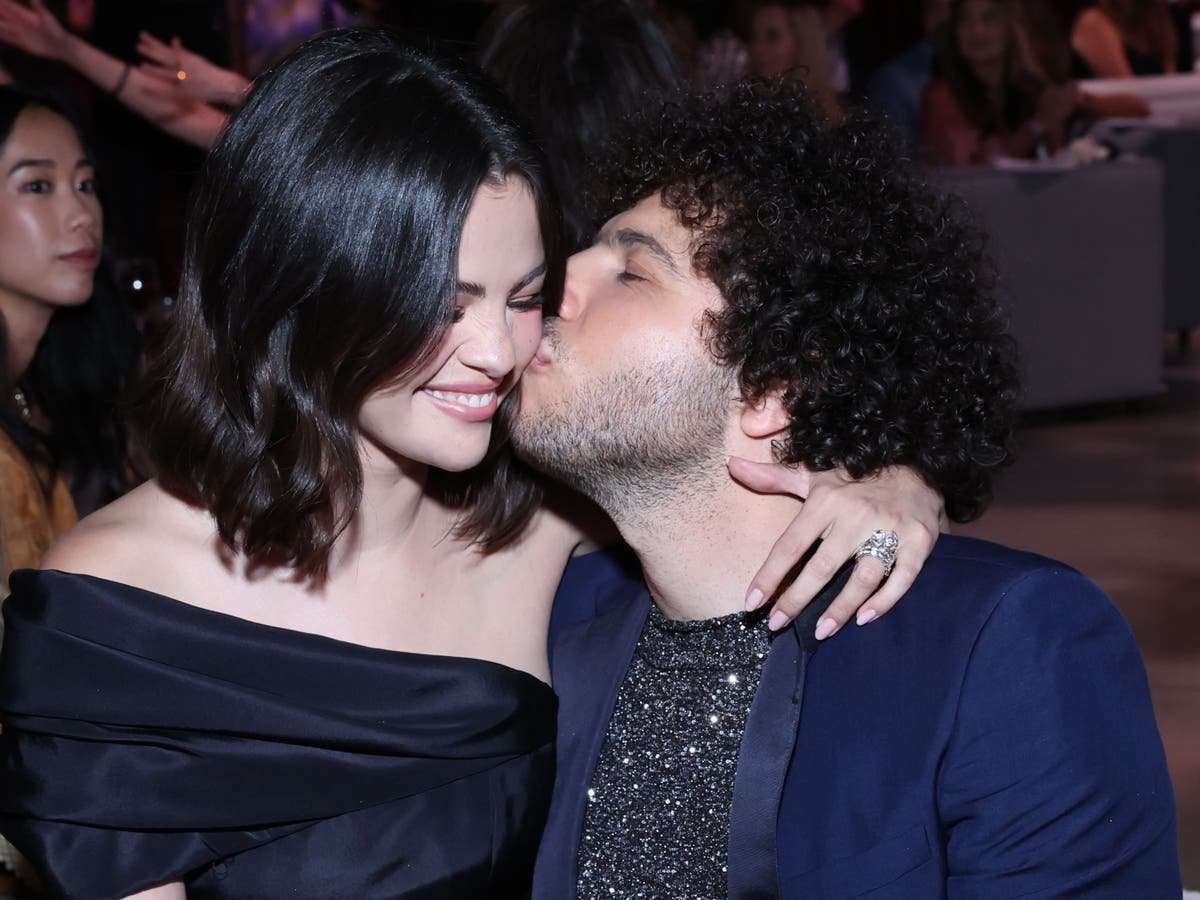 The hidden meaning behind Selena Gomez’s giant diamond engagement ring from Benny Blanco The hidden meaning behind Selena Gomez’s giant diamond engagement ring from Benny Blanco