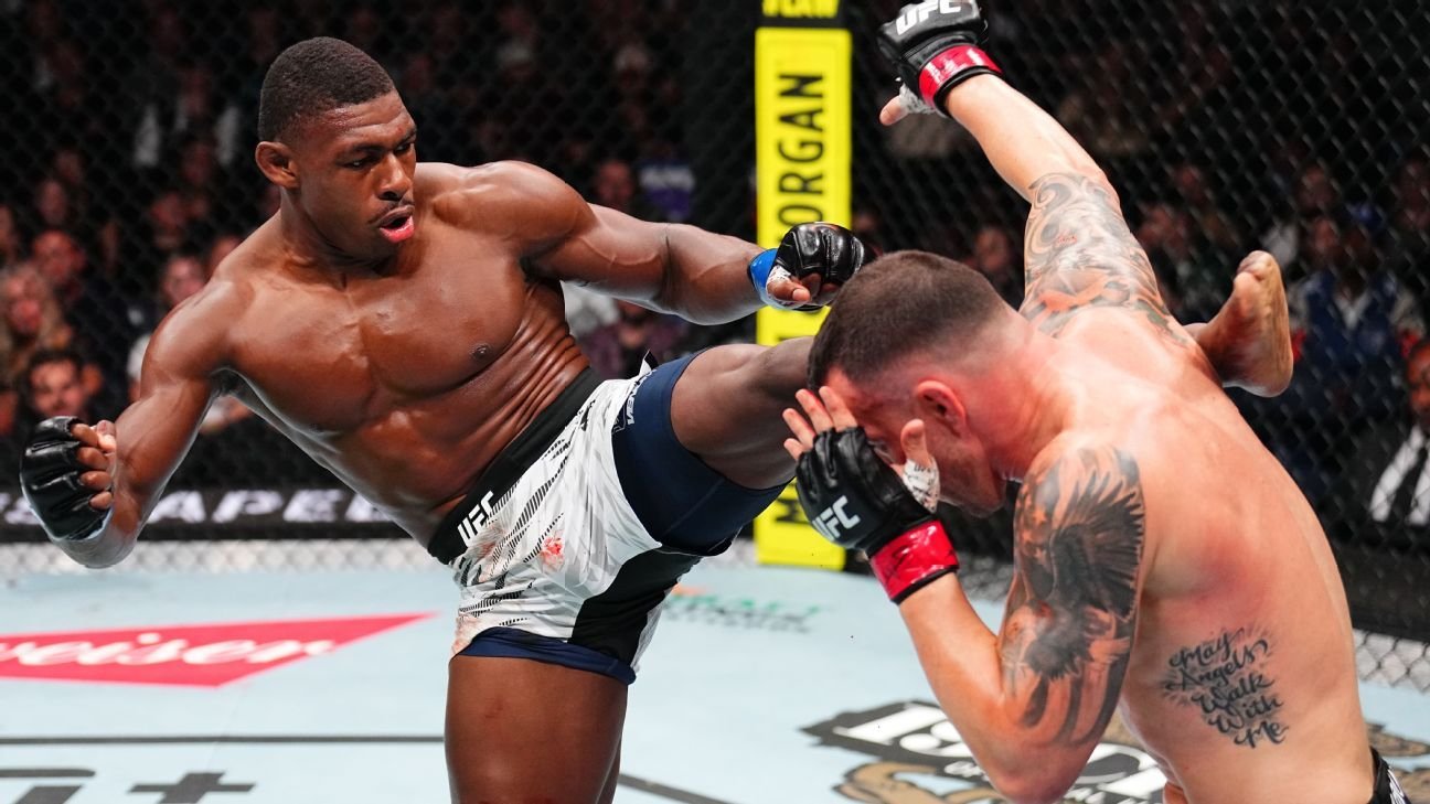 Joaquin Buckley batters Colby Covington as doctor halts bout Joaquin Buckley batters Colby Covington as doctor halts bout