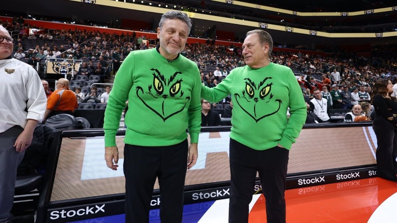 Tom Izzo and Greg Kampe wear matching Grinch sweat…