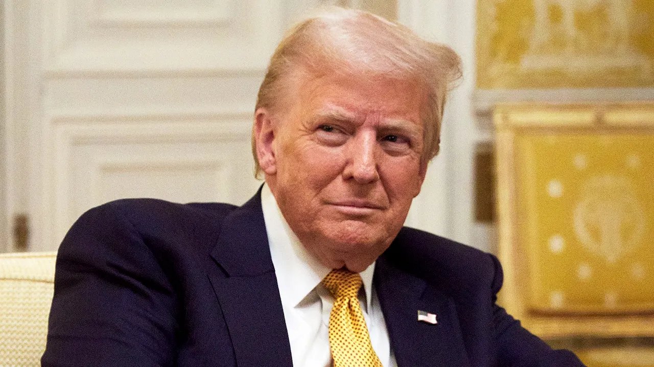 Trump makes a blizzard of news, shows restraint at presser, even while slamming the media Trump makes a blizzard of news, shows restraint at presser, even while slamming the media