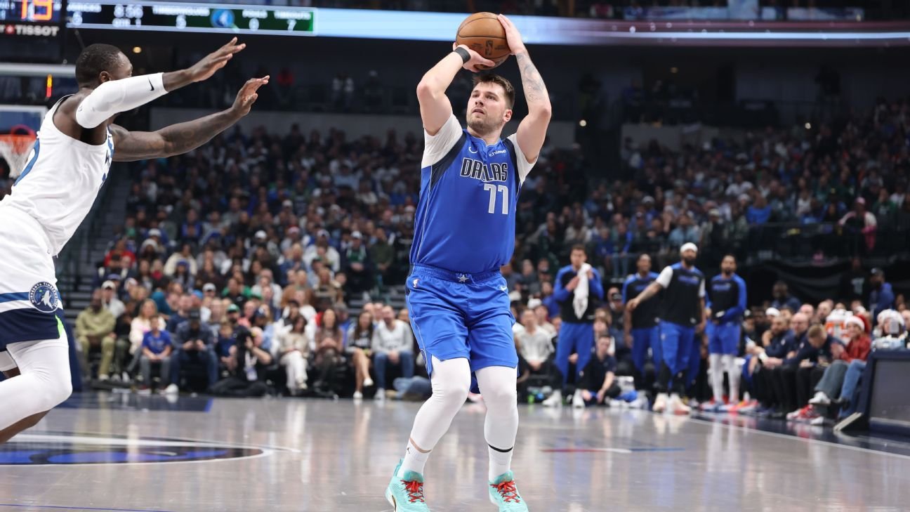 Mavs star Luka Doncic (calf) out at least a month, sources say