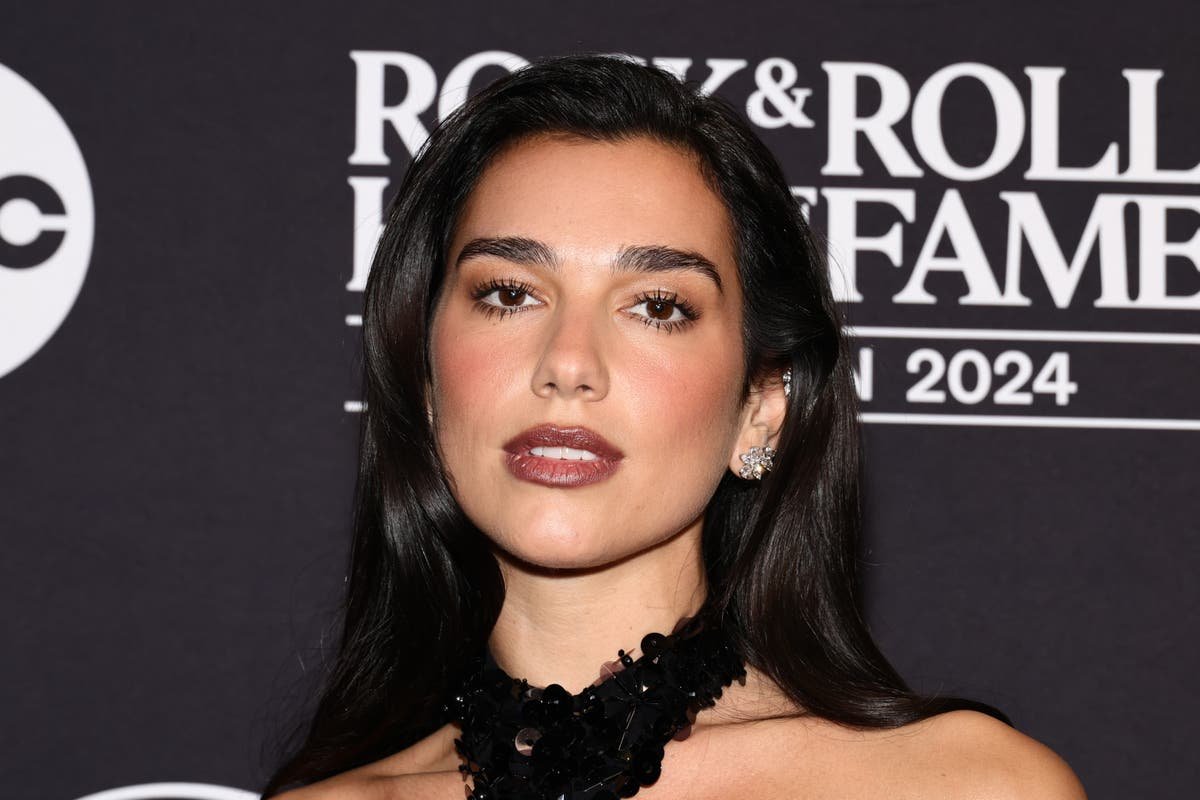 Dua Lipa ‘engaged’ to Callum Turner in a romantic Christmas proposal Dua Lipa ‘engaged’ to Callum Turner in a romantic Christmas proposal