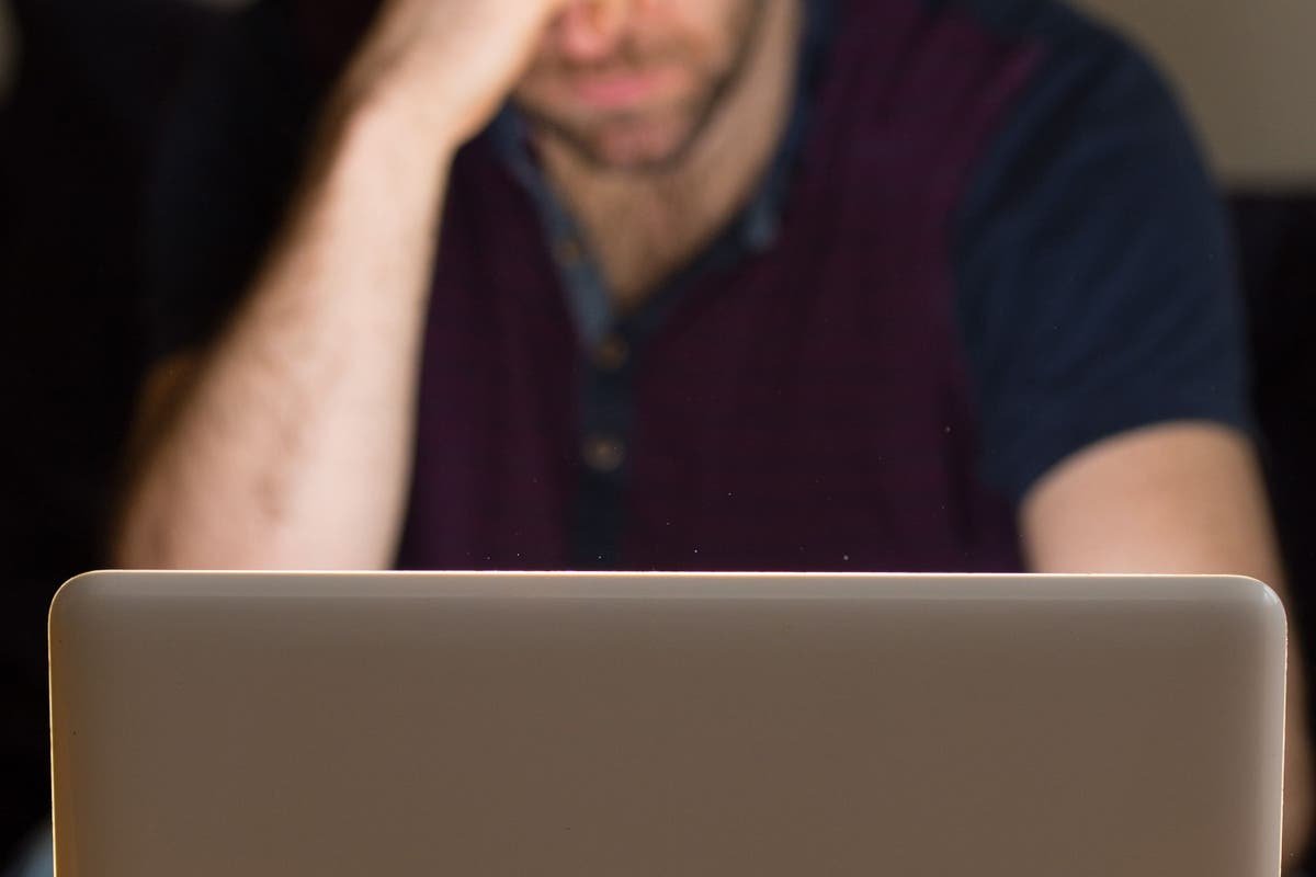 Loneliness at Christmas puts people at risk of sca…
