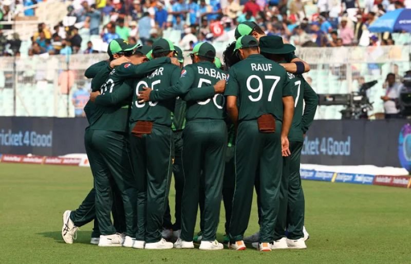 Pakistan name squads for South Africa tour