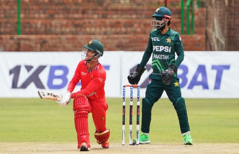 2nd ODI: Pakistan beat Zimbabwe by 10 wickets 2nd ODI: Pakistan beat Zimbabwe by 10 wickets