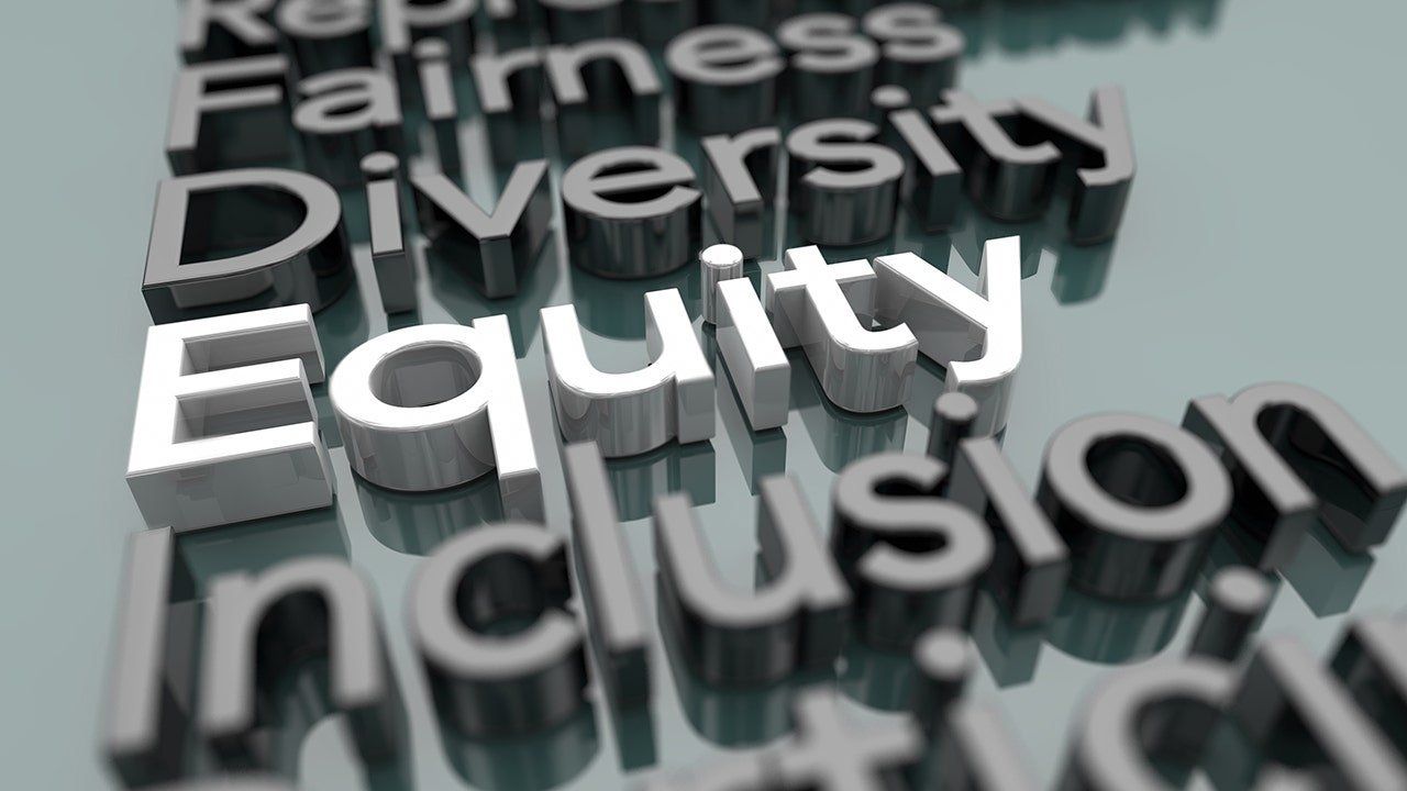 Top Midwestern university becomes latest college t…