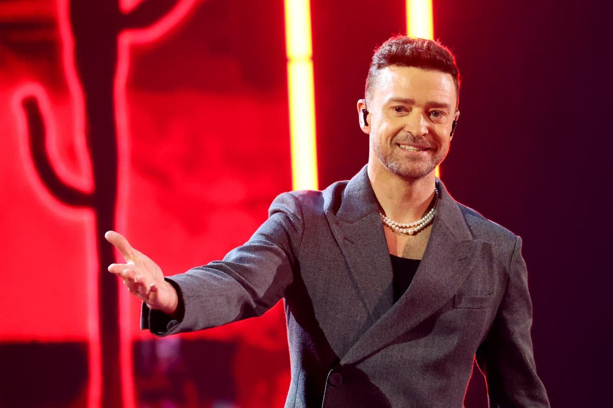 Justin Timberlake goes viral after suffering NSFW wardrobe malfunction on stage