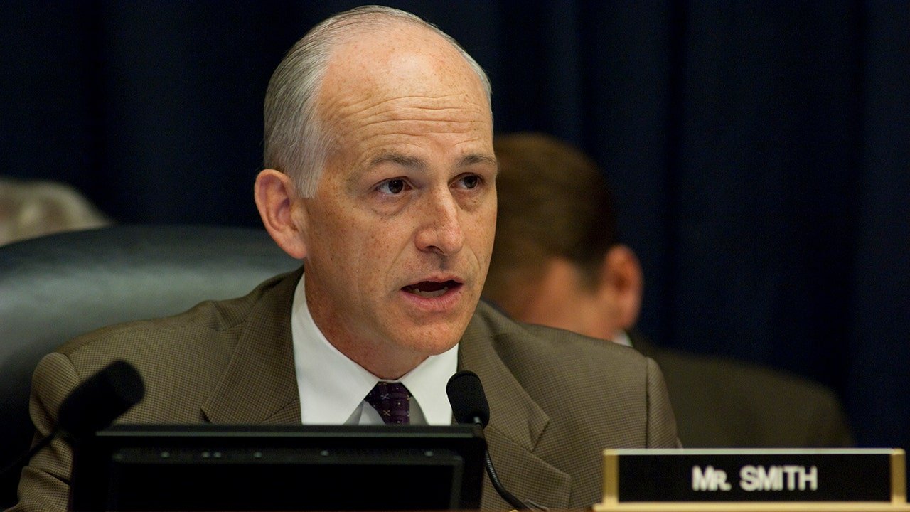 Top Dem says Congress should ‘abandon’ 5B defense bill over transgender treatment ban for kids Top Dem says Congress should ‘abandon’ 5B defense bill over transgender treatment ban for kids