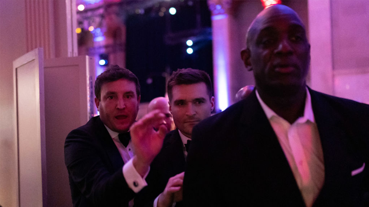 Trump adviser Alex Bruesewitz collapses on stage d…