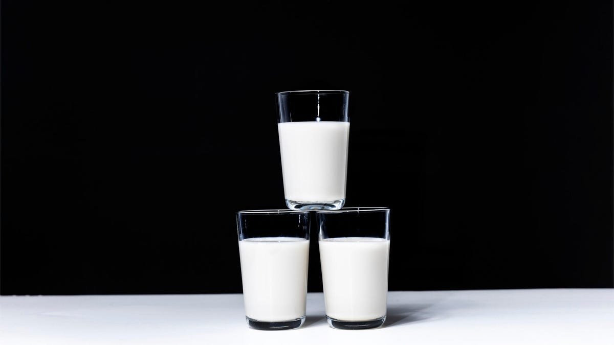 A Warm Glass of Milk and Other Drinks That Ease You to Sleep