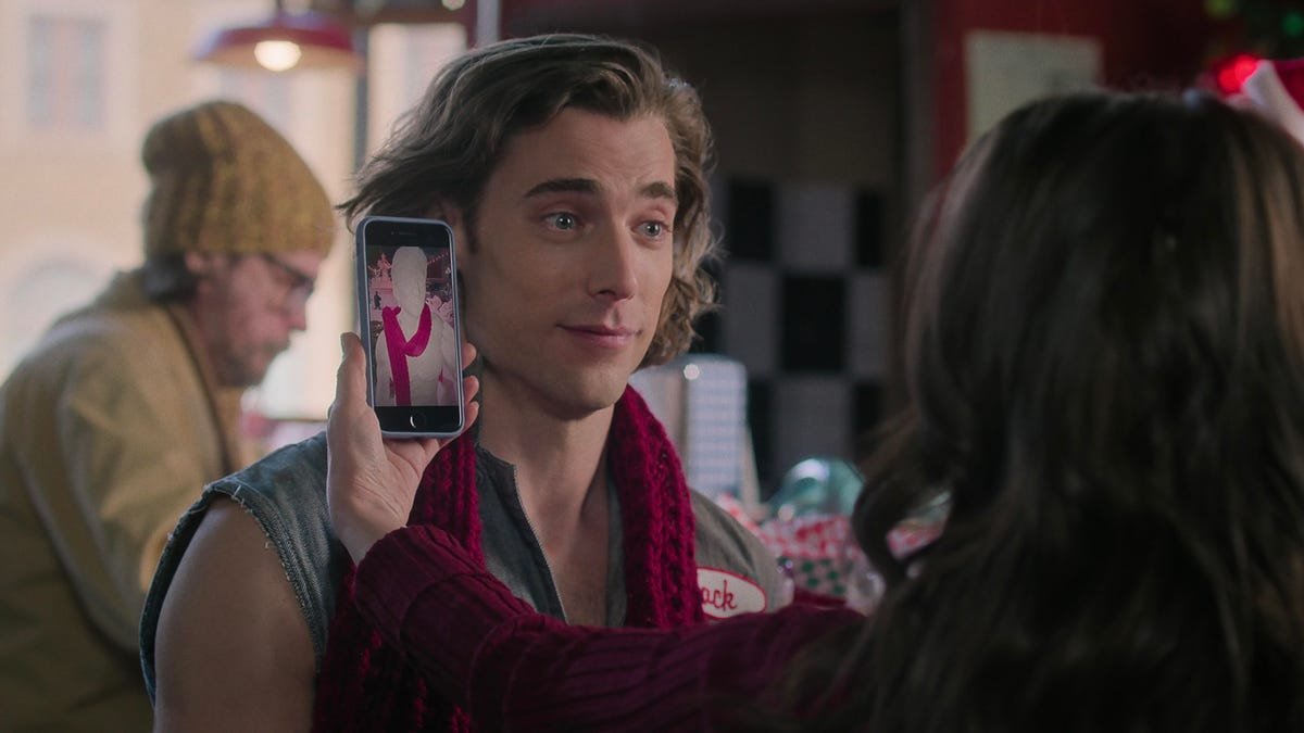 New 2024 Christmas Movies on Netflix, Hulu and Mor…