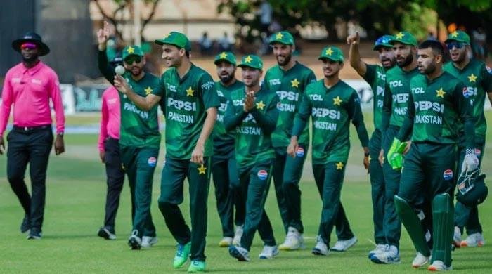 Pakistan announce playing XI for final T20I agains…