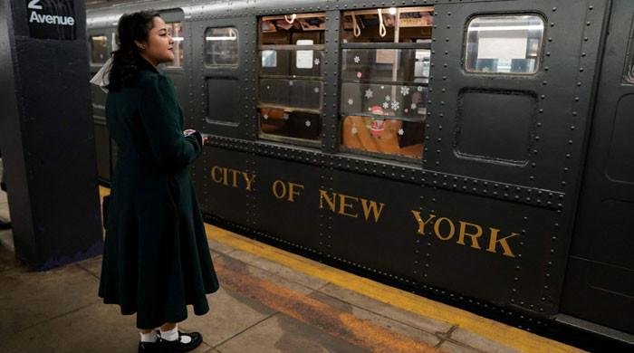 New Yorkers revisit mid-1900s with return of iconi…