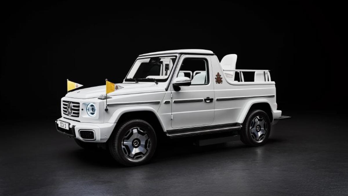 Pope Francis Takes the Keys to the First All-Electric Mercedes-Benz Popemobile Pope Francis Takes the Keys to the First All-Electric Mercedes-Benz Popemobile