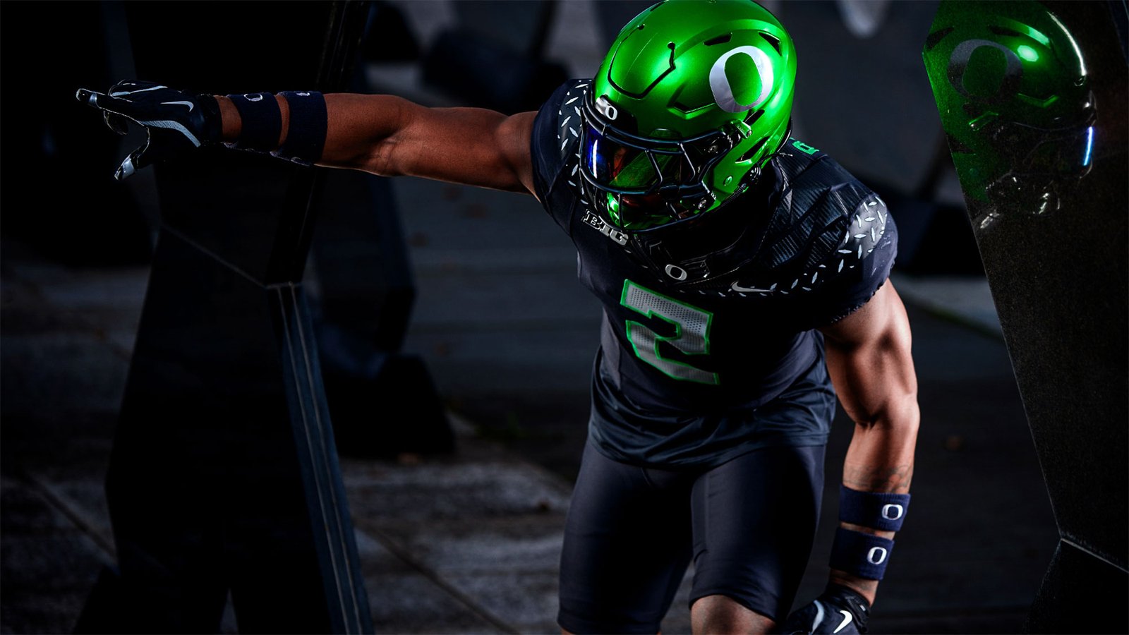 Oregon Ducks To Wear New Uniform Combination In Bi…