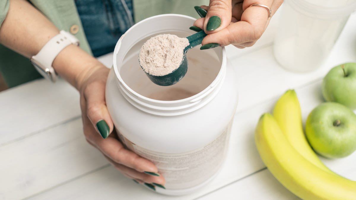 Want Collagen’s Anti-Aging Properties? These Are the Benefits and Drawbacks to Know Want Collagen’s Anti-Aging Properties? These Are the Benefits and Drawbacks to Know