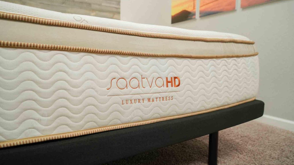Saatva HD Mattress Review 2024: A Heavy-Duty Luxurious Bed Saatva HD Mattress Review 2024: A Heavy-Duty Luxurious Bed