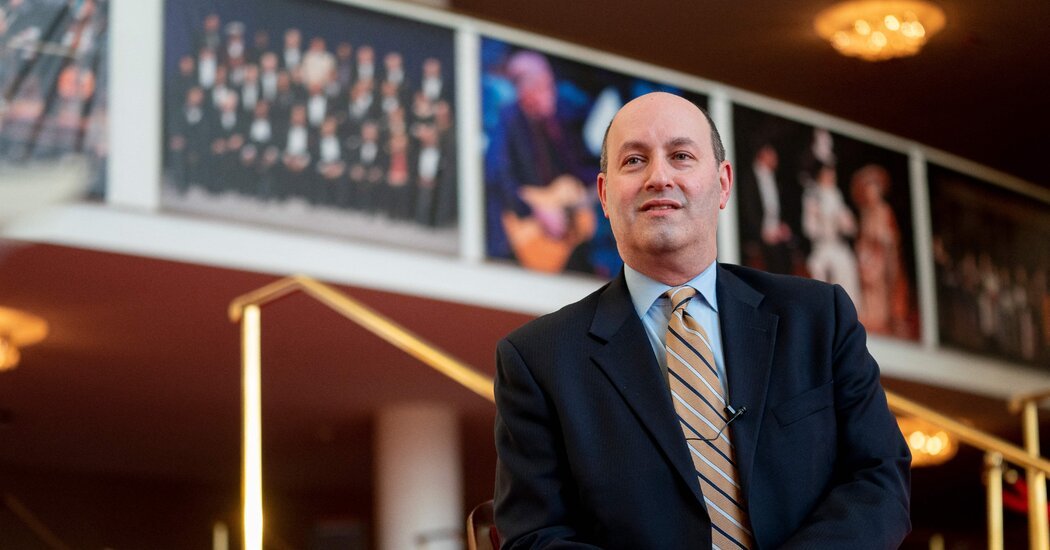 Houston Symphony Taps Former New York Philharmonic Leader Gary Ginstling as CEO