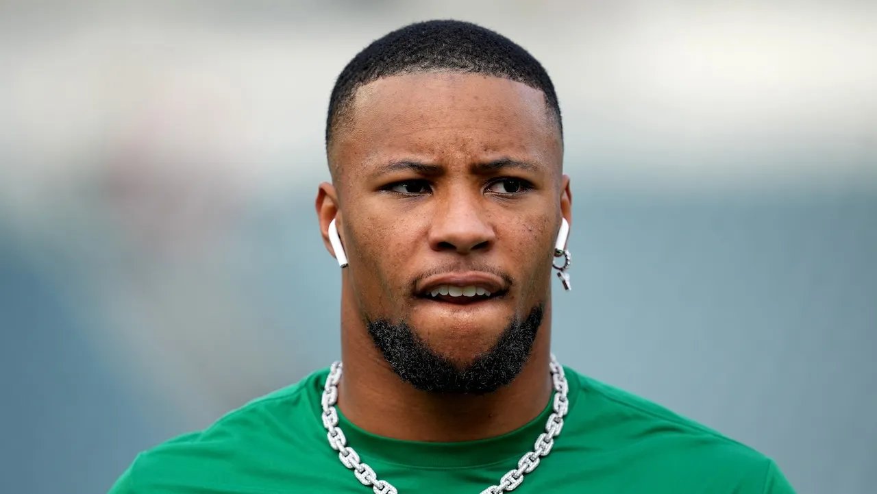 Saquon Barkley reacts to Eagles sitting him with record on the line