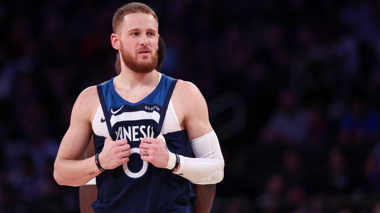 Timberwolves’ Donte DiVincenzo out indefinitely with toe injury