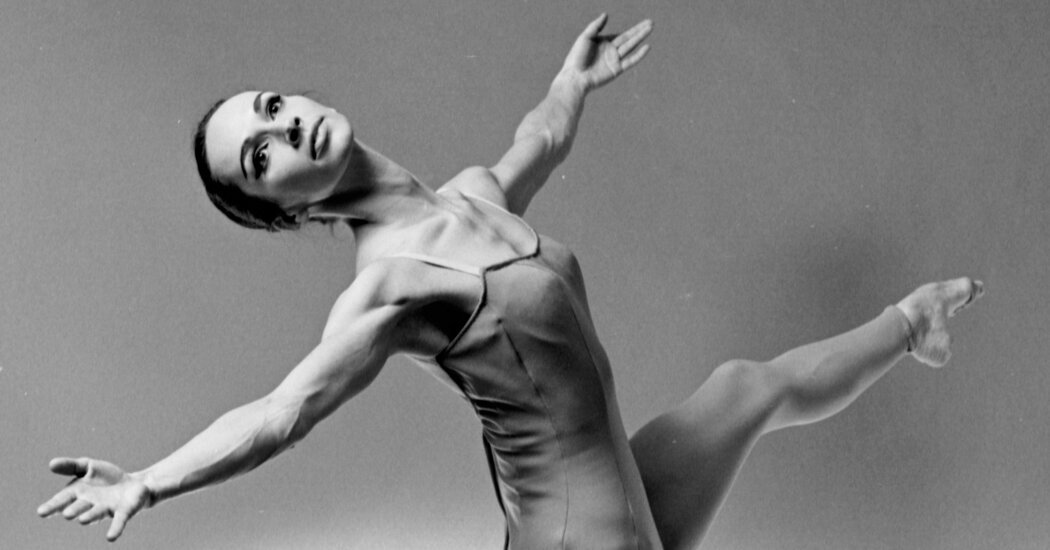 Carolyn Brown, a Shaper of Revolutionary Dance, Dies at 97