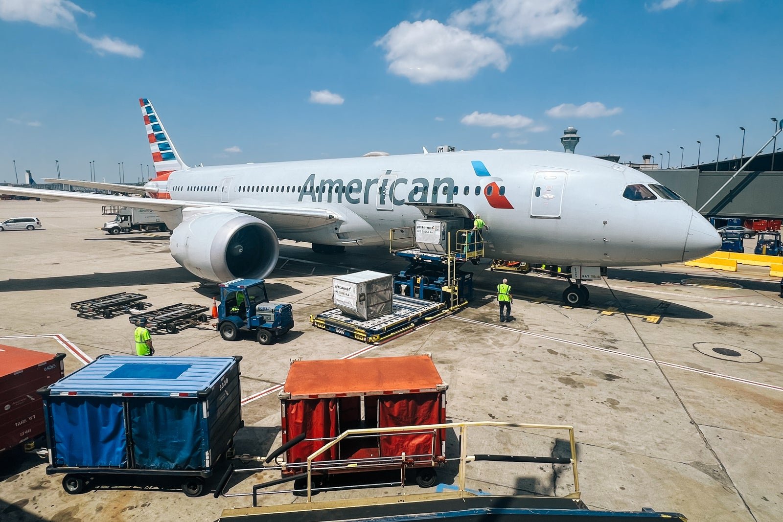American Airlines launches promotion that could give you a head start on status (and a Flagship Lounge pass) American Airlines launches promotion that could give you a head start on status (and a Flagship Lounge pass)