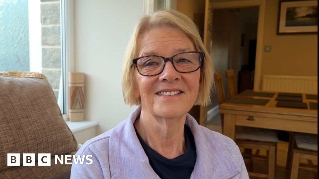 Keighley woman loses 8st on low-carb diet to reverse diabetes Keighley woman loses 8st on low-carb diet to reverse diabetes