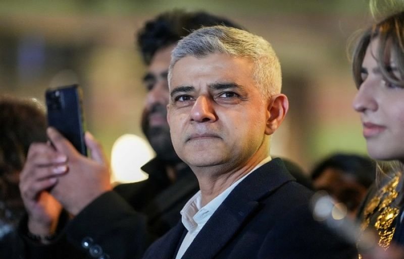 Mayor of London Sadiq Khan hopes for Pak vs Eng final in Champions Trophy Mayor of London Sadiq Khan hopes for Pak vs Eng final in Champions Trophy