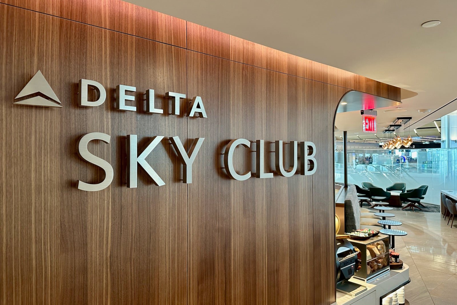 Delta Sky Club access: How to get in before your flight