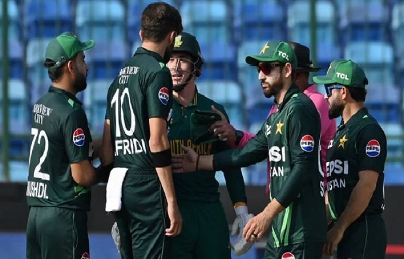 Shaheen, Saud, Kamran fined for violations during Pak vs SA match Shaheen, Saud, Kamran fined for violations during Pak vs SA match