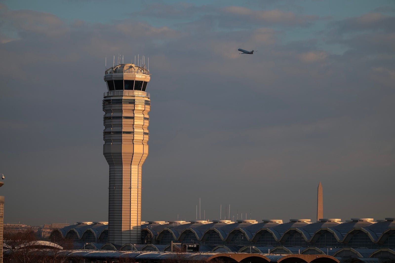 Is flying safe after the worst US aviation disaster in 16 years? Is flying safe after the worst US aviation disaster in 16 years?