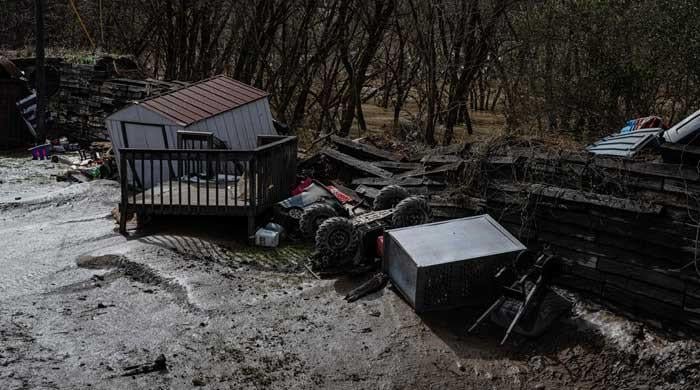 Death toll from powerful US winter storms climbs to 14 Death toll from powerful US winter storms climbs to 14