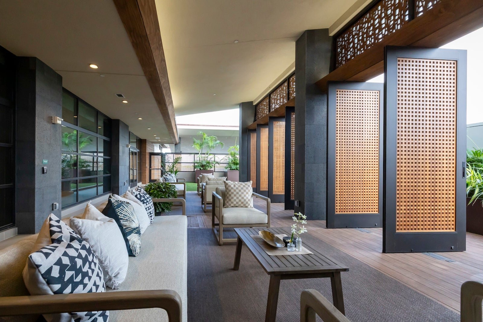 Hawaiian Airlines shuts down its most exclusive lounge and VIP service