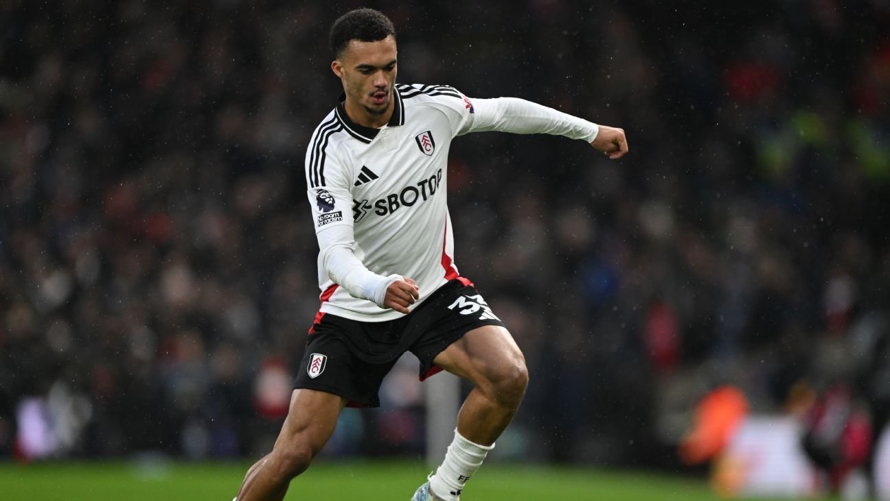 USMNT’s Antonee Robinson ignoring transfer talk, keen for Fulham success