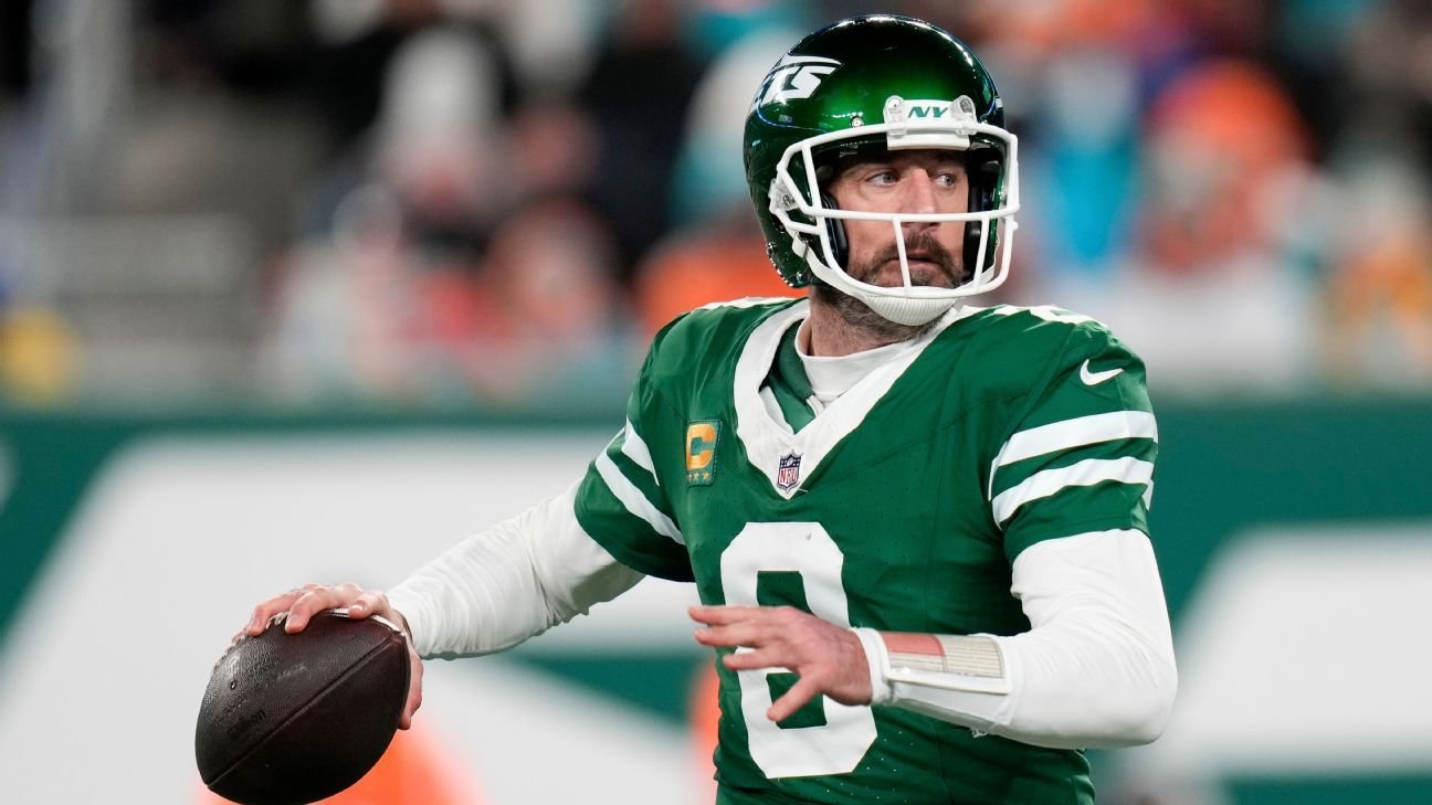 Aaron Rodgers a free agent for first time as Jets release QB