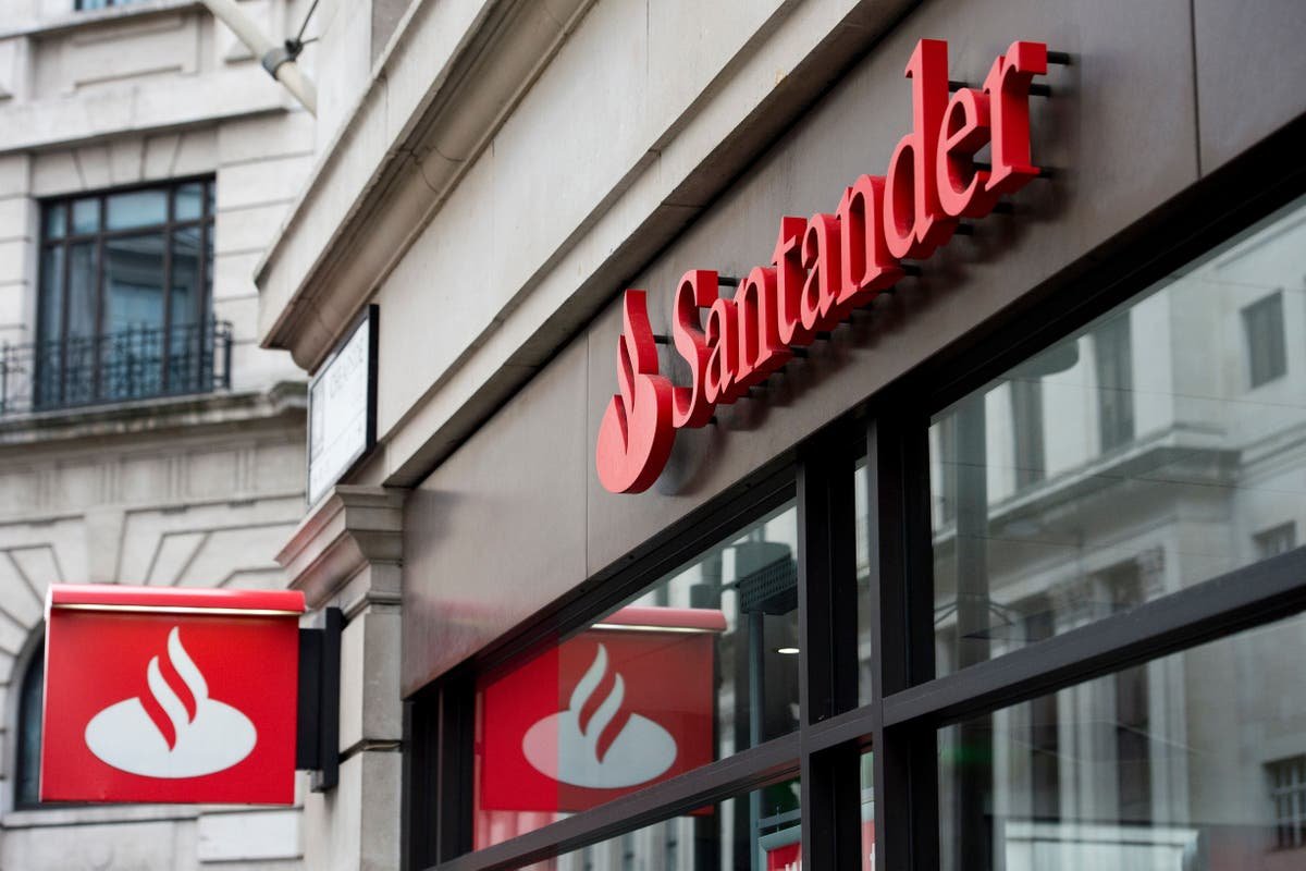 Santander closing over a fifth of branches in move putting 750 jobs at risk