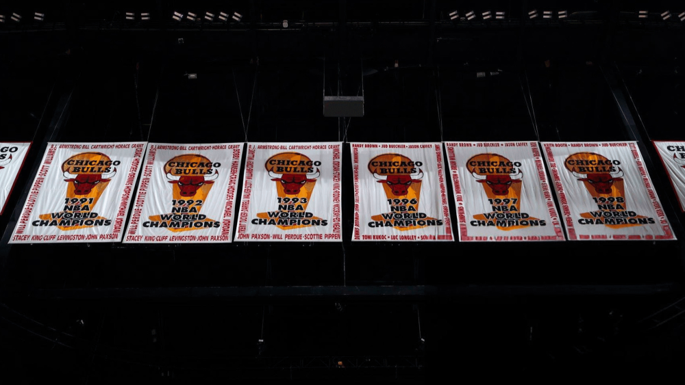 Chicago Bulls’ Championship Banners Damaged During Disturbed Concert – SportsLogos.Net News