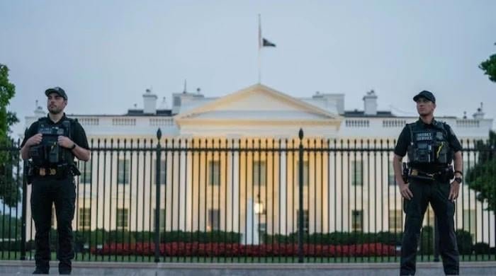 US Secret Service shoots armed man near White House overnight US Secret Service shoots armed man near White House overnight